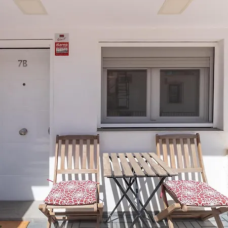 Alto Del Pinar Apartment *
